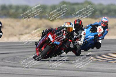 media/Oct-13-2025-Moto Forza (Mon) [[a66d839500]]/3-B Group/Session 3 (Turn 16)/